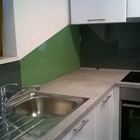 Kiwi * トロギール