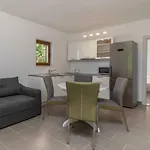 Kiwi דירה טרוגיר